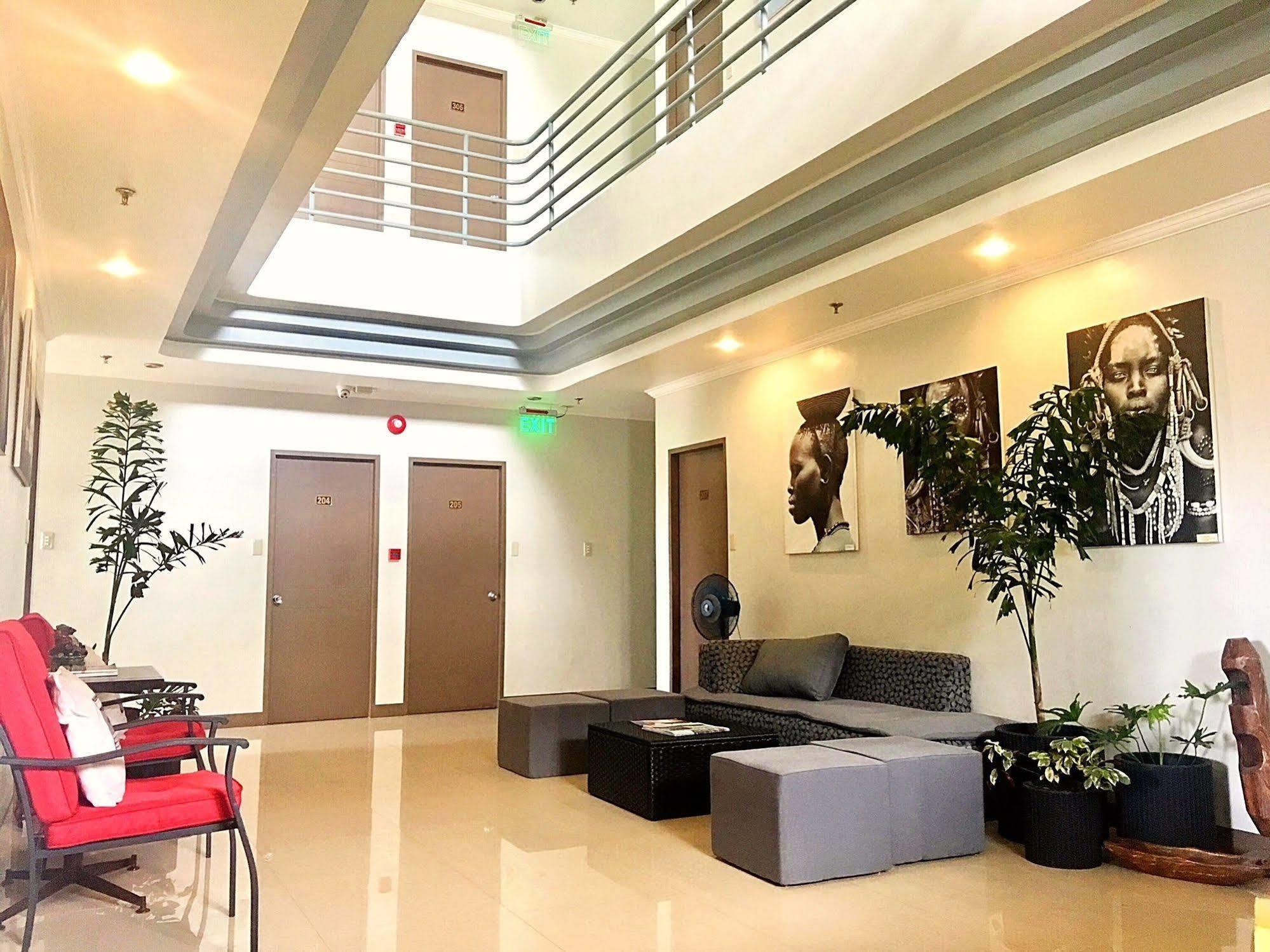 Hotel Tiffany Laoag Exterior foto